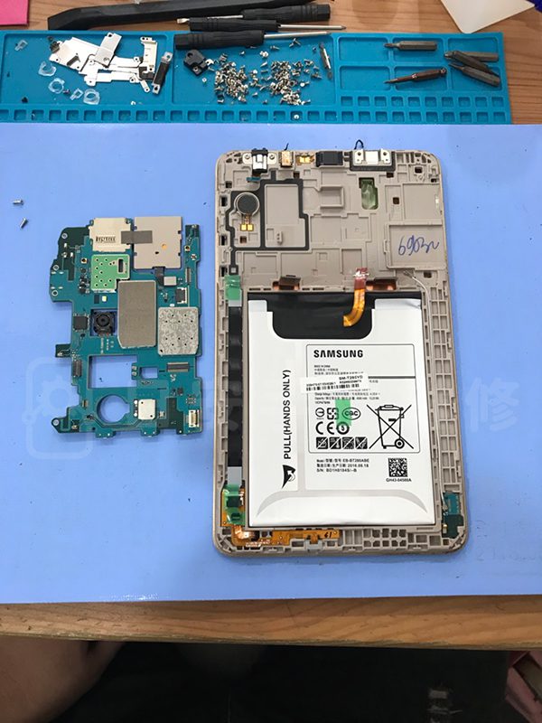 Samsung T285 拆卸平板主機板