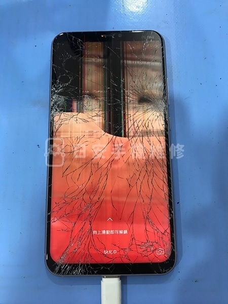 Asus 華碩 Zenfone 5Z ZS620KL 螢幕維修 維修前