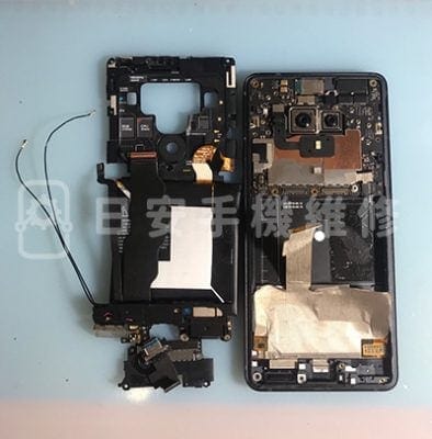 HTC U12 Plus 移除電池、喇叭及充電排線