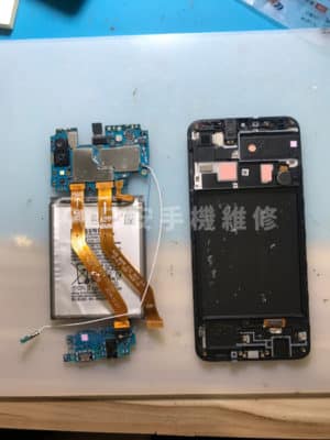 Samsung A20 移除主機板